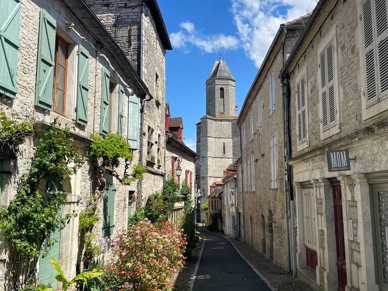 Apartamento entero, Apartamento con encanto, 4 pers, pueblo medieval Martel, Se admiten mascotas, Wifi gratis in Martel, Lot