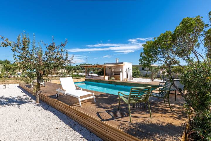 Trullo per 5 persone, con Giardino in Provincia di Taranto