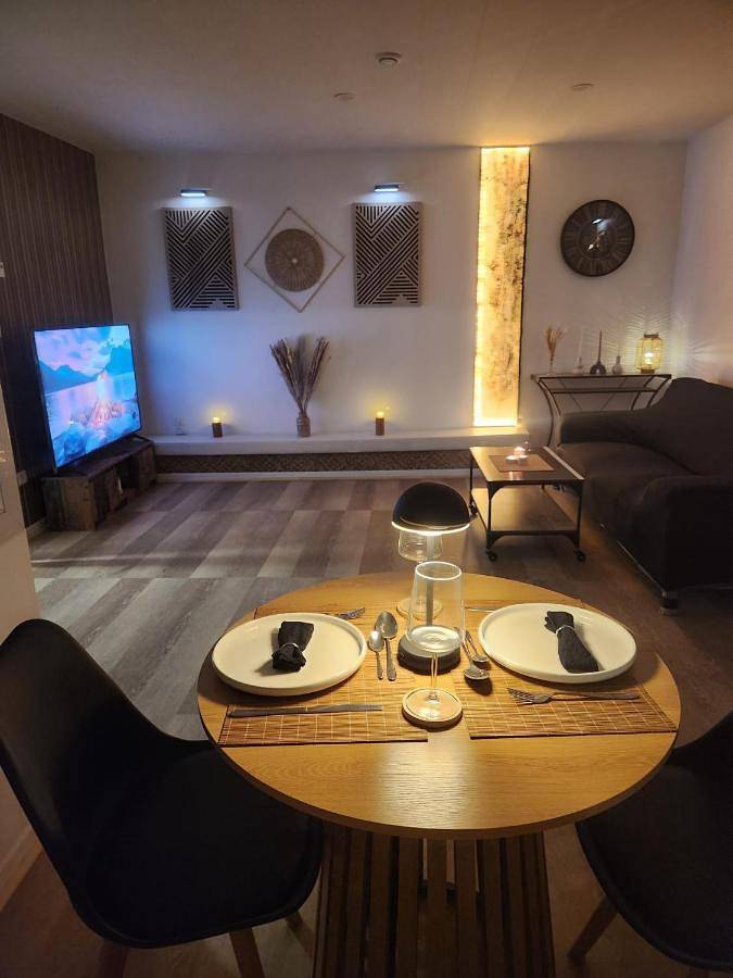 Gîte pour 2 personnes, avec terrasse dans Lac de Nantua