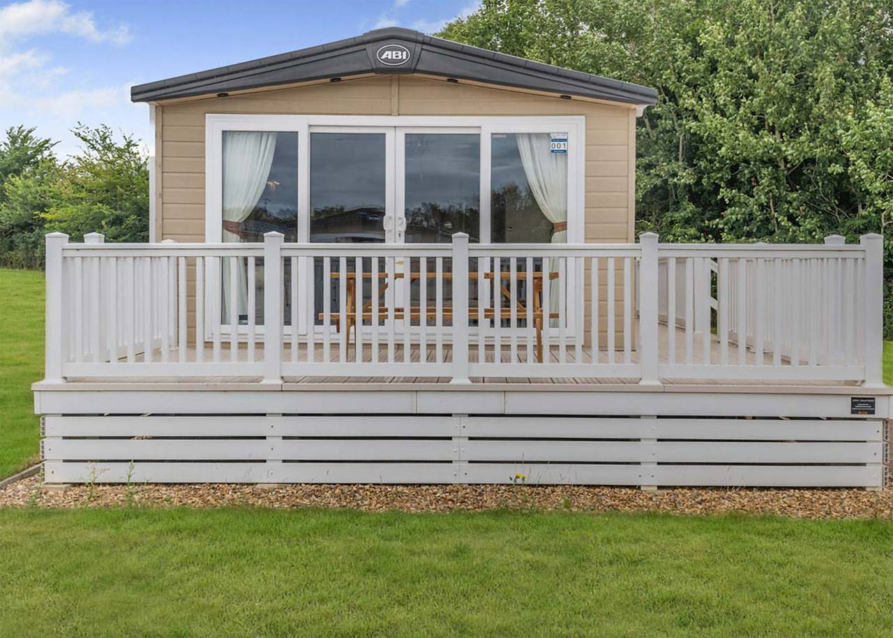 Gold Premium Caravan, parking, ensuite & decking 6 in Carmarthenshire