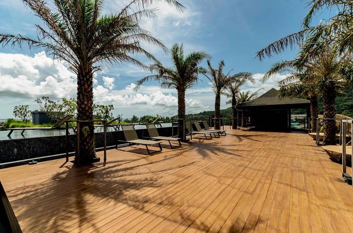 Lägenhet för 2 Personer, med balkong och pool i Kamala