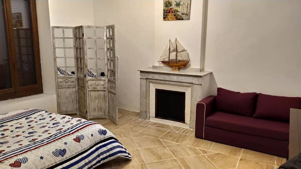 Appartement entier, Two-Bedroom Apartment in Carcassonne, Région de Carcassonne