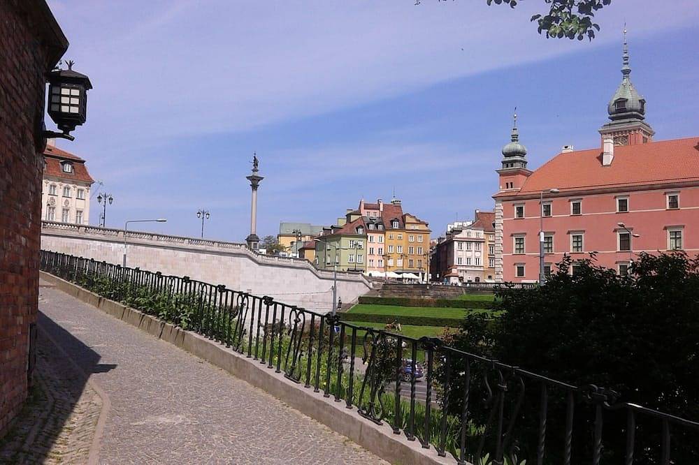 Apartamento entero, Marialoe -Apartamento del antiguo palacio \"Sotto il cigno\" in Varsovia Śródmieście, Varsovia