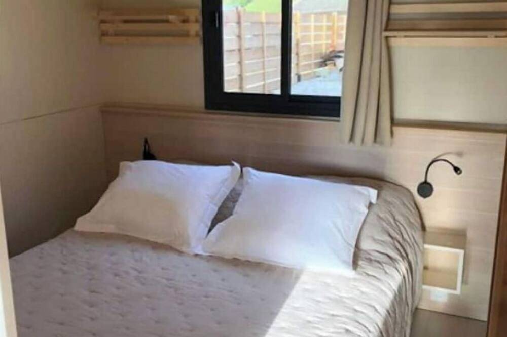 Nature & Lacs : 2 gîtes classés 3* avec capacité totale de 15 personnes (8+7) in Étival (Jura), Parc naturel régional du Haut-Jura