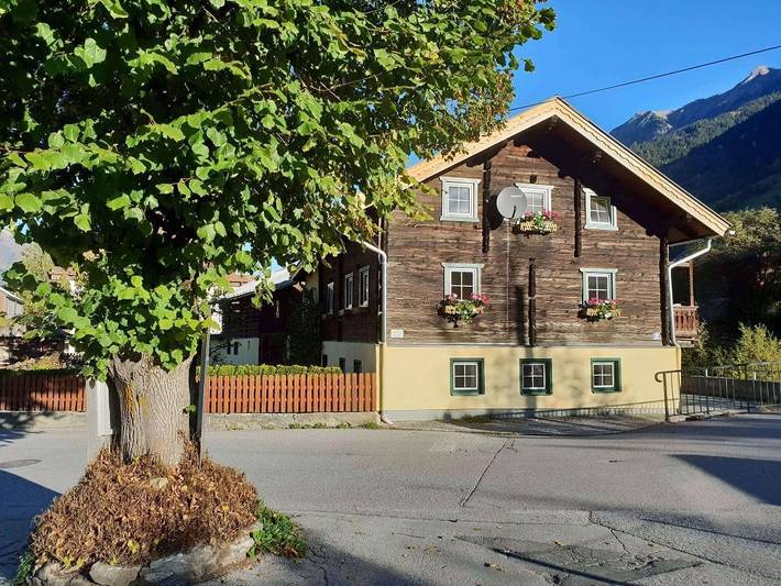 Ferienhaus für 8 Personen, mit Garten und Balkon - 1