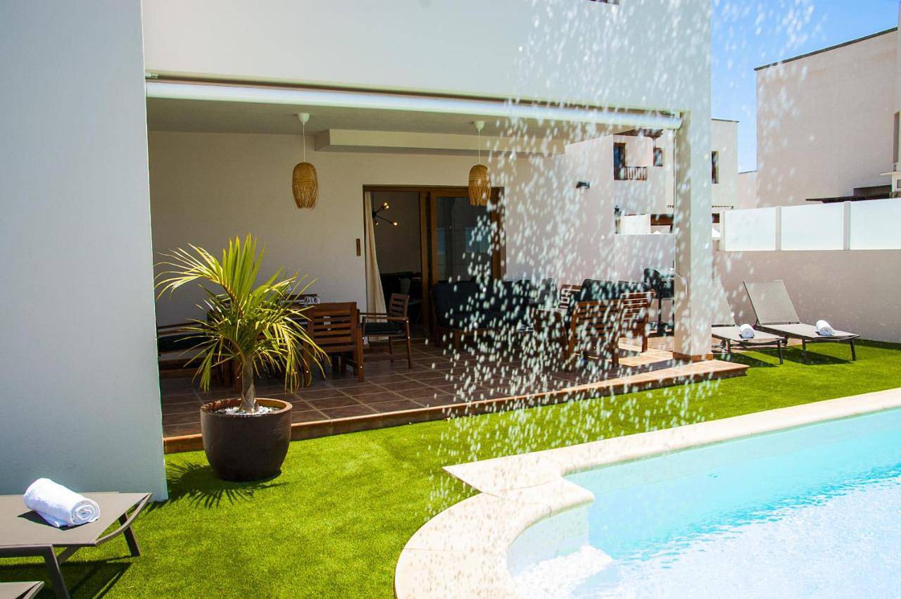 Superior Villa in Costa Teguise, Teguise
