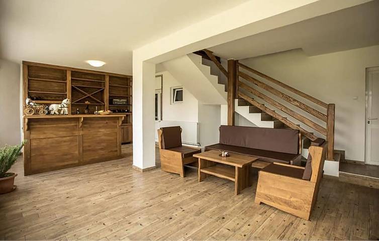 Gemütliche 42 m² große Wohnung mit Terrasse, WLAN, Klimaanlage und Parkplatz in Brod-Posavina