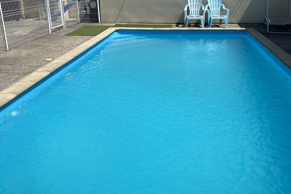 Maison spacieuse avec piscine privative in Lavelanet, Ariège