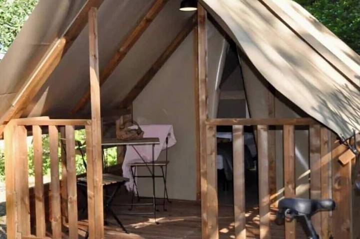 Cabane en bois pour 2 personnes