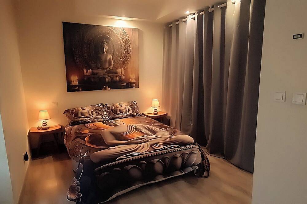 Zen house with fully fenced pool 3 minutes from Argenton-sur-Creuse in Le Pêchereau, Châteauroux und Umgebung