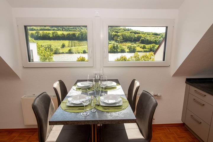 Ganze Ferienwohnung, Ferienwohnung Dg in Merl, Zell (Mosel)