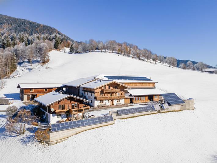 Ferienwohnung für 5 Personen, mit Balkon und Terrasse in Uttendorf