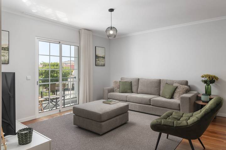 Ganze Wohnung, Im Zentrum, mit Balkon - Santa Cruz II in Santa Cruz (Madeira), Madeira