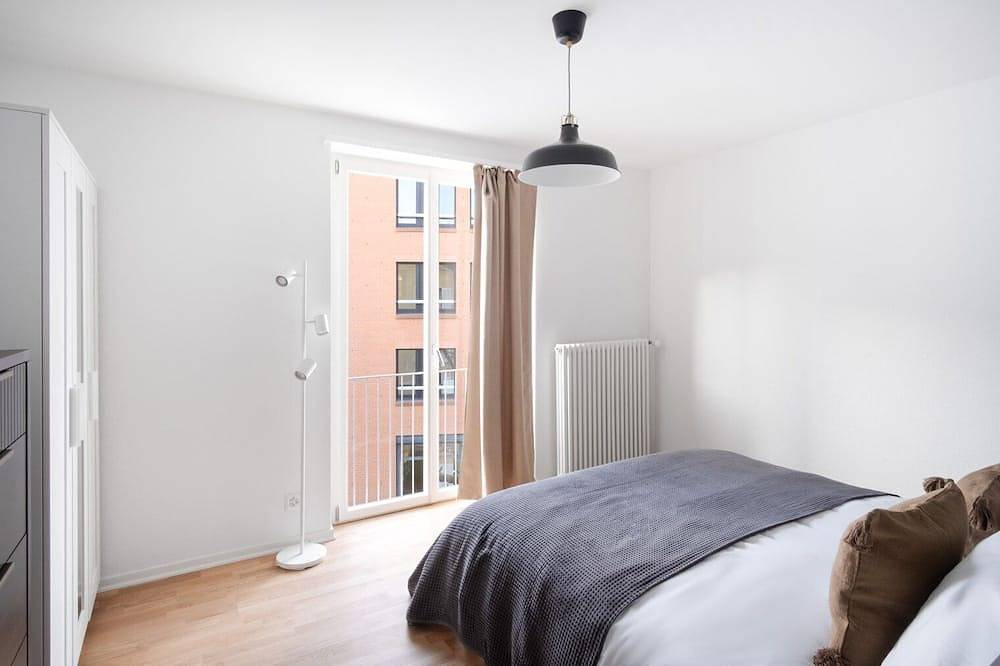 Apartamento entero, Roomy Oerlikon 3.5 Room w/ Parking, 1min to Train Station, by Blueground in Zúrich, Distrito de Zúrich