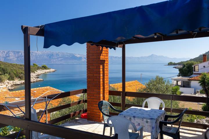 Ferienhaus für 5 Personen, mit Balkon/Terrasse auf Hvar