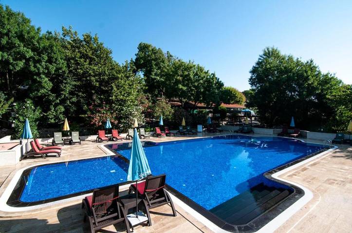 Hotel für 3 Personen, mit Ausblick und Pool sowie Kinderpool und Garten in Asien
