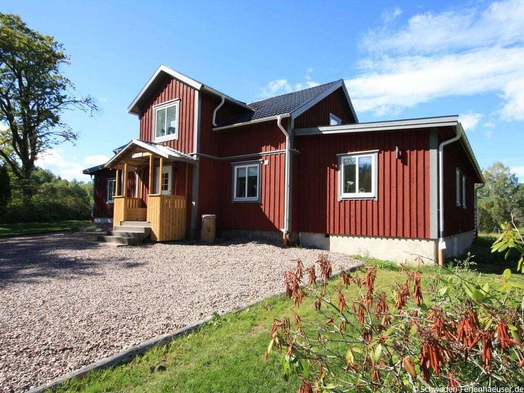 Ferienhaus in Sandhem mit Schwimmbecken in Sandhem, Jönköpings län