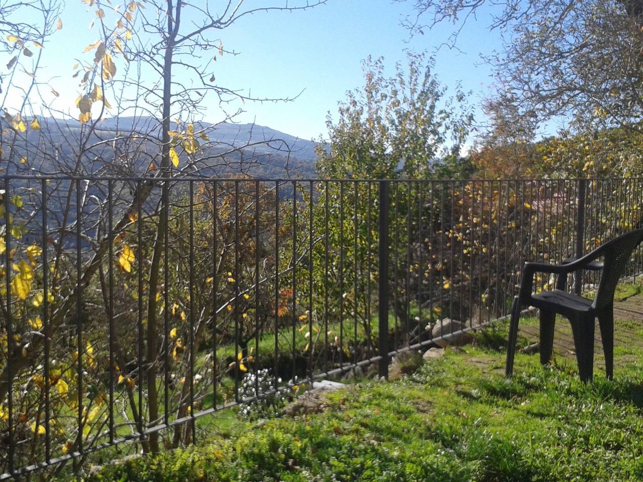 Appartement entier, Mit Wasserblick in San Xoán de Río, Orense Région