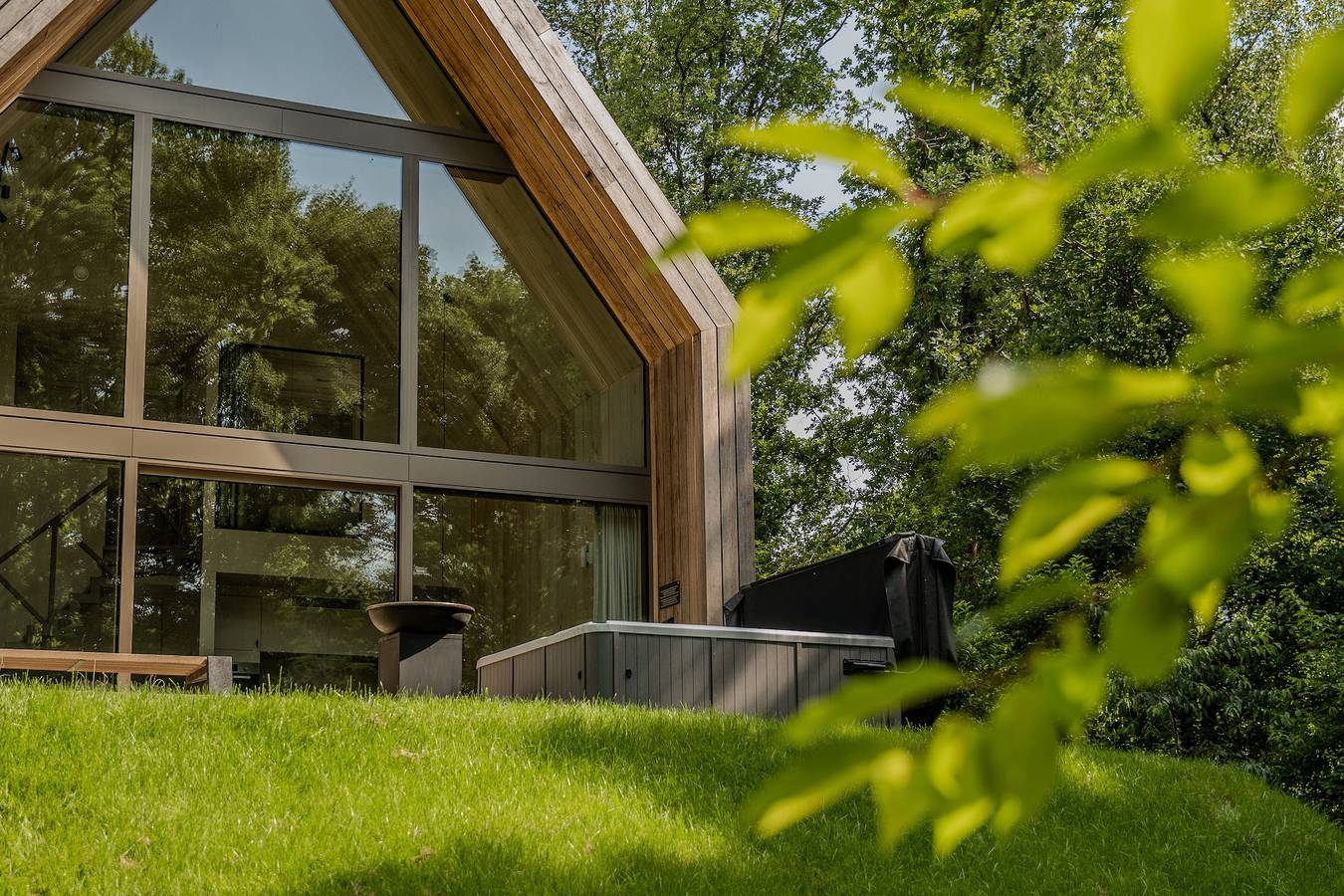 Woodz Lodges — Lodge met Jacuzzi | 4 personen in Heusden-Zolder, Hasselt en omgeving