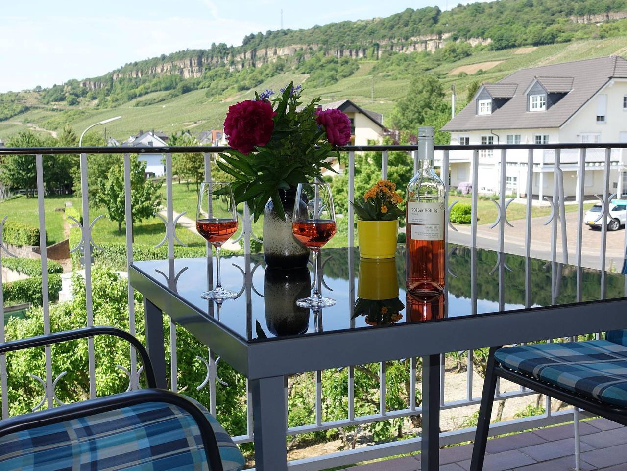 Weingut Pension Heinz Dostert - Doppelzimmer in Nittel, Landkreis Trier-Saarburg