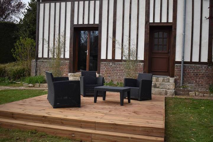 Location de vacances pour 6 personnes, avec jardin à Gouchaupre