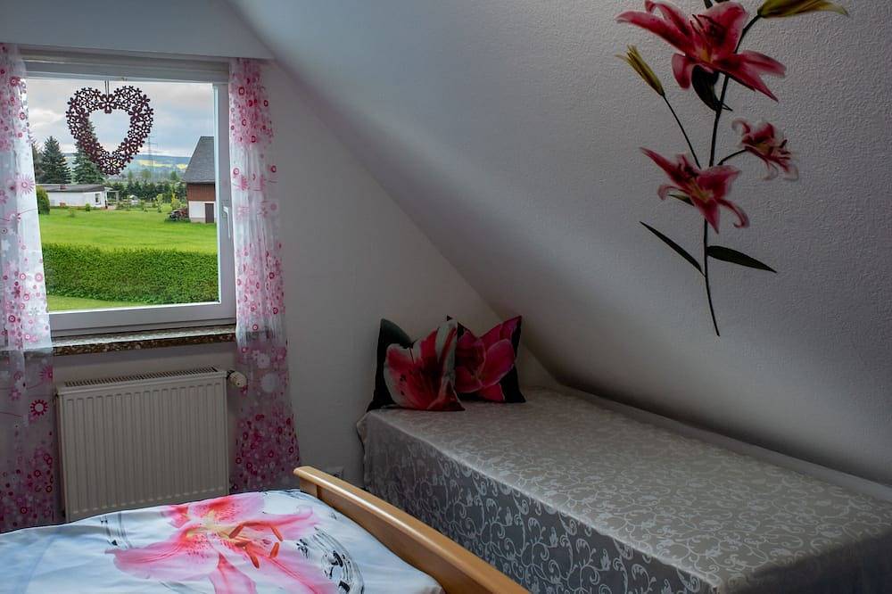 Gemütliches Ferienhaus im Erzgebirge mit Pool in Zwönitz, Erzgebirge
