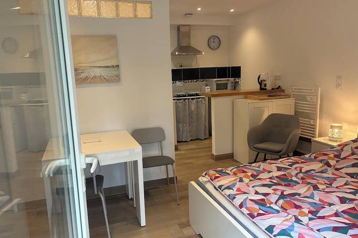 Appartement entier, Studio les rives d'Ardèche in Pont-Saint-Esprit, Région de Nîmes