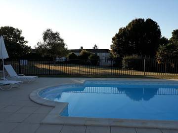 Chambre d’hôte pour 3 personnes, avec jardin et piscine à Chenac-Saint-Seurin-d'Uzet