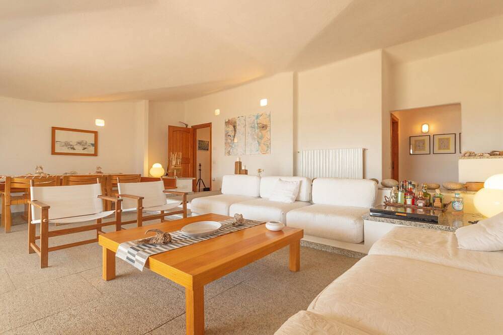 Portobello di Gallura Villa Orizzonte Lux Independent Villa in Portobello di Gallura, Portobello