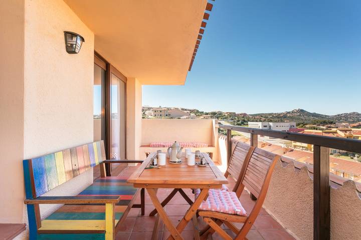 Appartamento intero, Trilocale in centro con vista mare in Palau (villaggio), Palau (Sardegna)