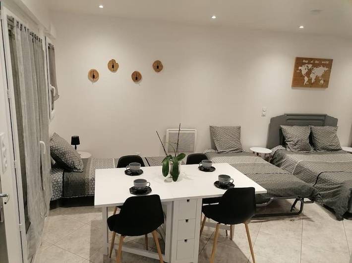 Gîte pour 4 personnes, avec Terrasse à Sainte-Maure - 4