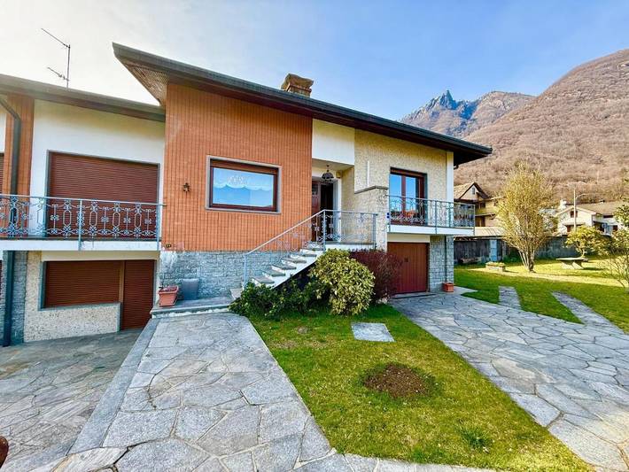 Holiday home for 8 people, with terrace and view - 1