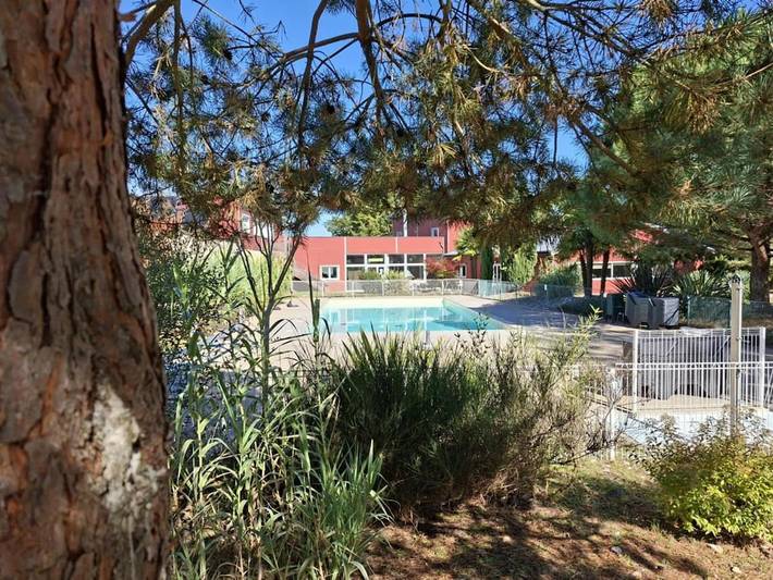 Gîte pour 6 personnes, avec vue ainsi que piscine et jardin à Chaveignes - 2