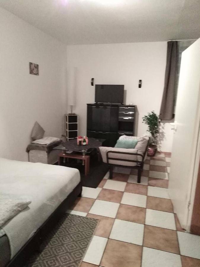 Ganze Wohnung, One-Bedroom Apartment in Saarlouis, Mosel-Saar