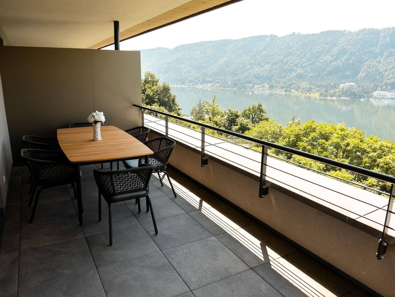 Ganze Ferienwohnung, Bella Vista Seeblick - Bella Vista Seeblick Top A7 in Treffen am Ossiacher See, Gerlitzen