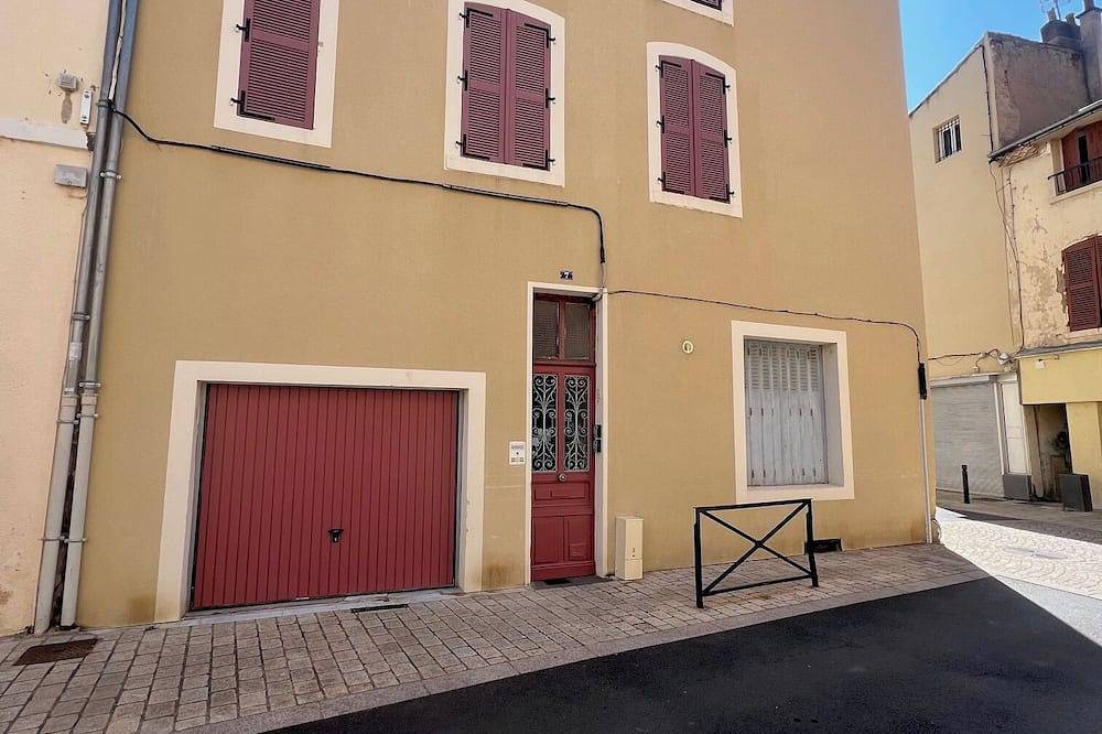 Apartamento entero, Attractive 2-room apartment in historic center of Issoire in Issoire, Macizo Central