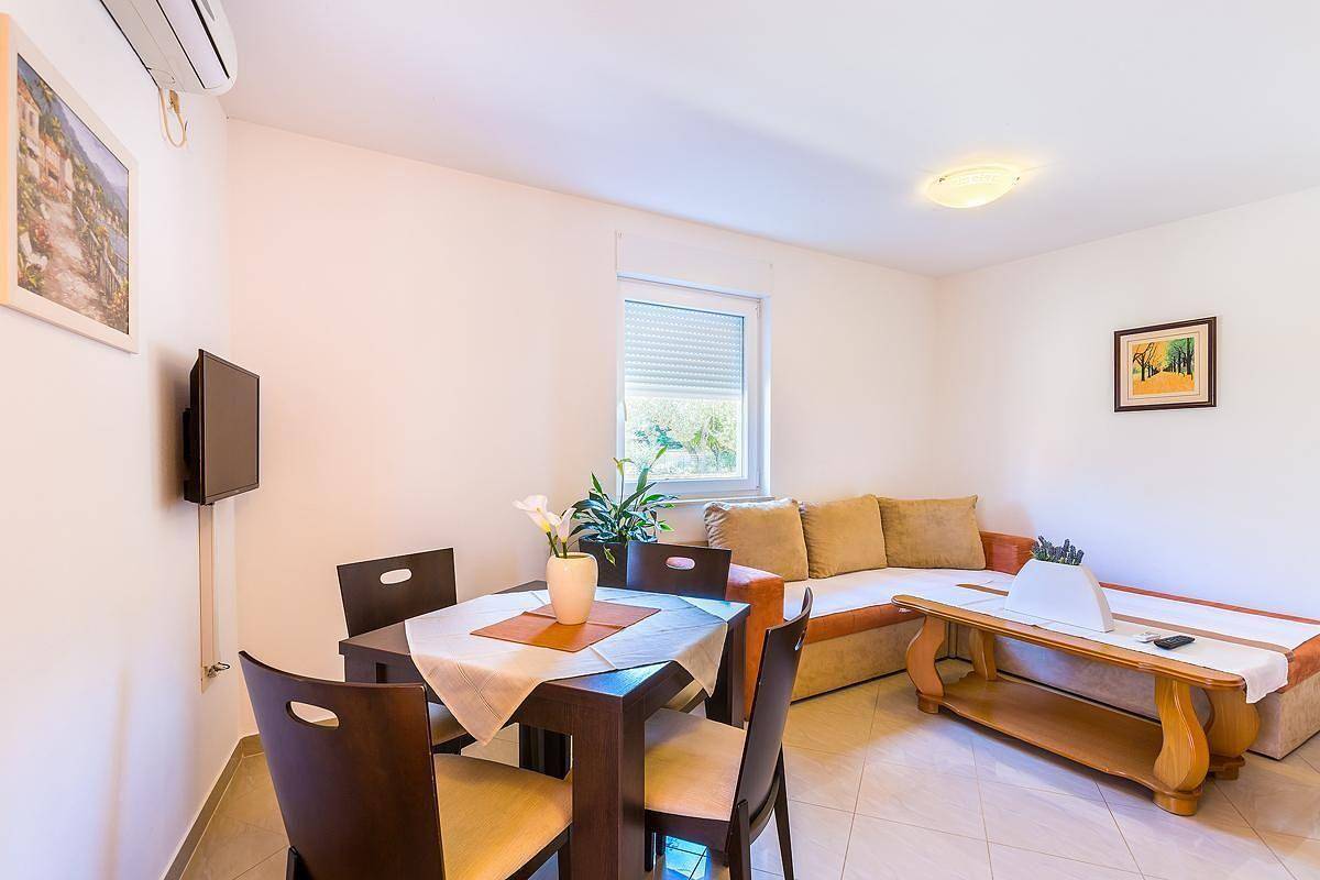 Ganze Ferienwohnung, Ferienwohnung für 5 Personen ca. 58 m² in Medulin, Istrien (Medulin und Umgebung) in Medulin, Pula-Medulin