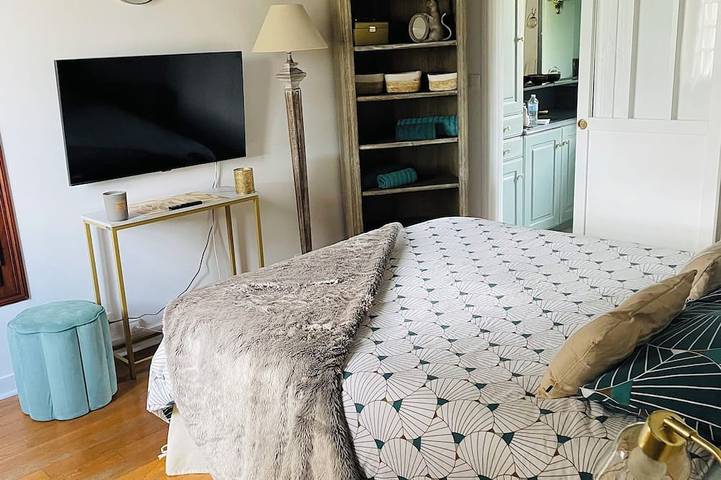 Location de vacances pour 6 personnes, avec jardin ainsi que jacuzzi et terrasse, animaux acceptés à Chaon - 2