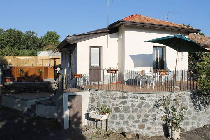 Casa vacanza per 4 persone, con giardino e terrazza, con animali domestici - 1