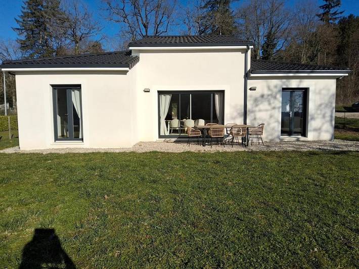 Location de vacances pour 6 personnes, avec vue et jardin à Beauregard-de-Terrasson - 3