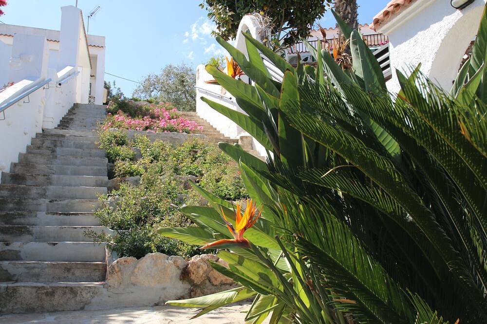 Villa Dorada by Parc Mont-roig in Montroig, Costa Dorada