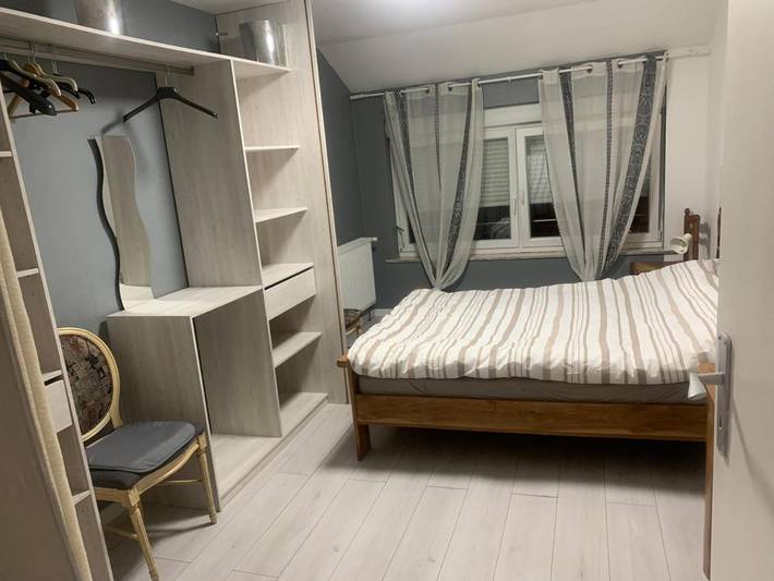 Gîte pour 4 personnes, avec vue à Carling (homonymie)