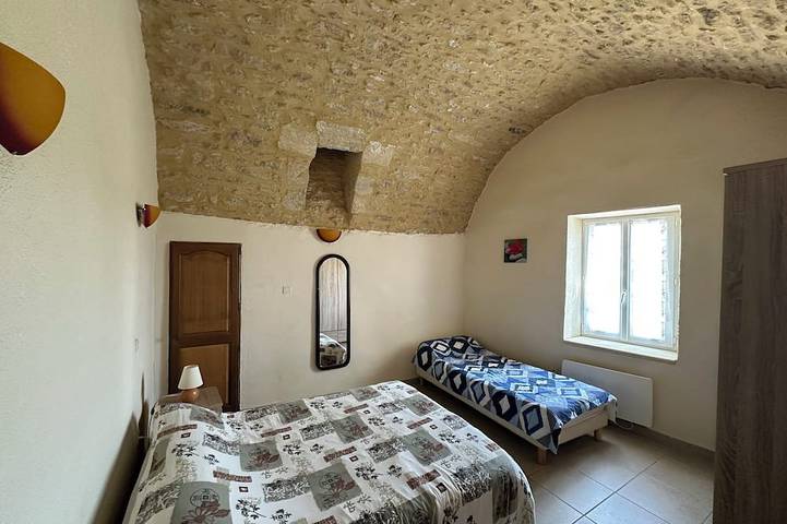 Gîte pour 10 personnes, avec piscine et terrasse à Uzès - 2