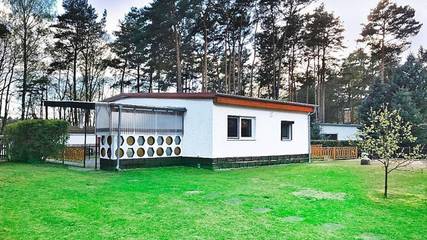 Ferienhaus für 4 Personen, mit Terrasse und Garten sowie Pool im Ruppiner Land