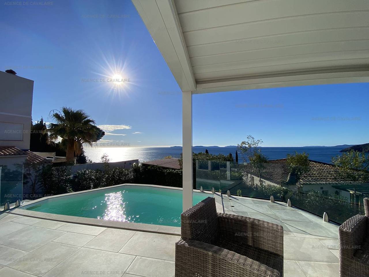 Moderne Villa mit Pool und Klimaanlage in Cavalaire-sur-Mer, Mittelmeerküste (Frankreich)