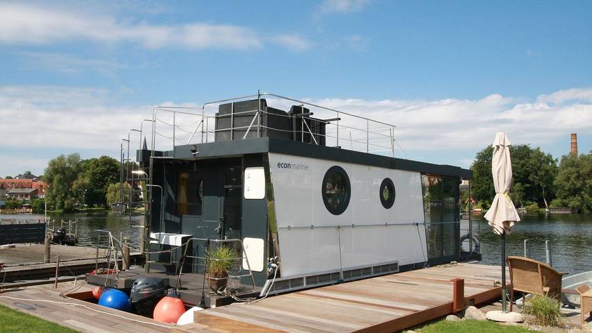 Boot für 2 Personen, mit Seeblick und Terrasse in Mecklenburgische Seenplatte