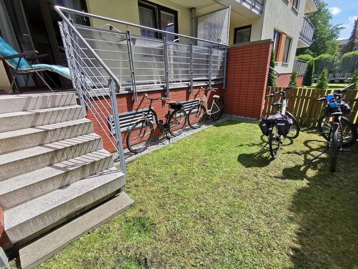 Ferienwohnung für 4 Personen, mit Balkon und Terrasse sowie Garten und Ausblick in Kolberg