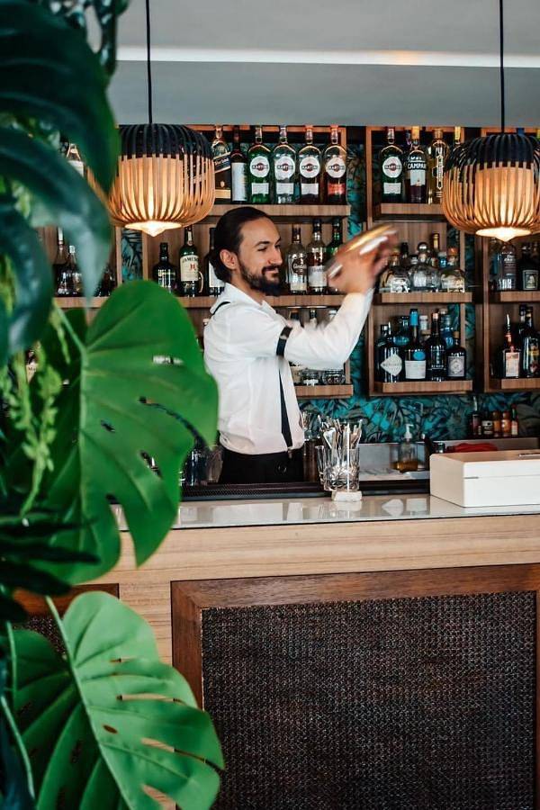 Hôtel pour 2 personnes, avec piscine ainsi que sauna et terrasse dans Palais Des Festivals Et Des Congres - 4