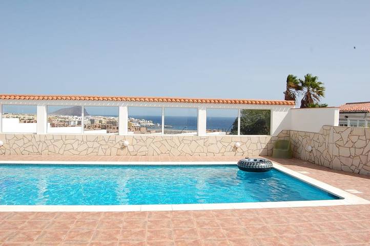 Casa rural para 8 personas, con piscina y jardín en San Miguel de Abona - 4