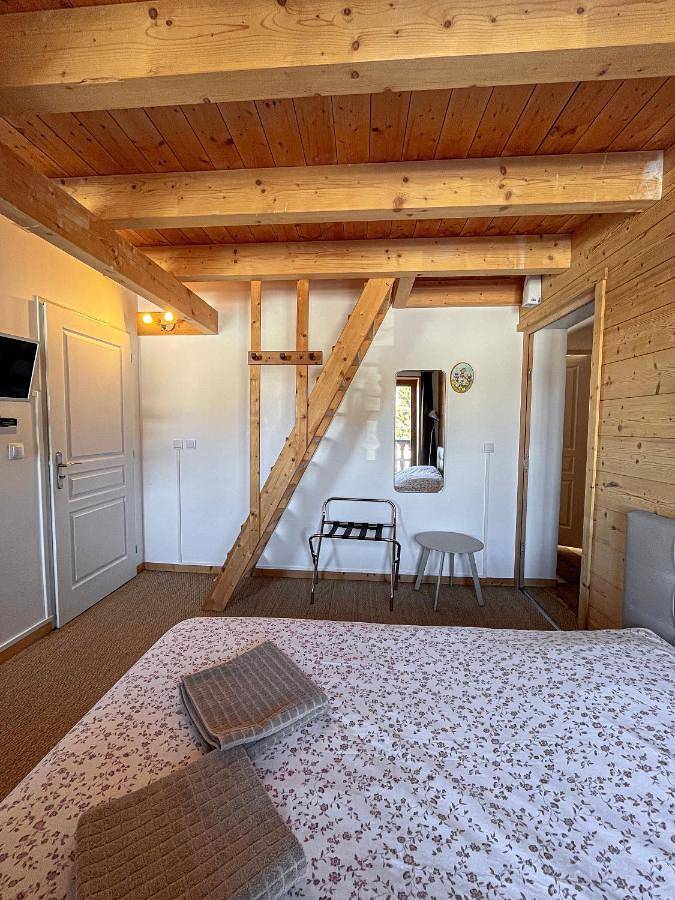 Family Room with Balcony in La Féclaz, Les Déserts
